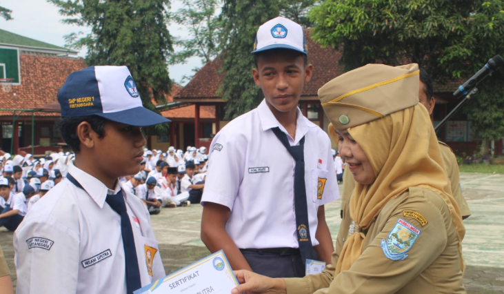 Hisam Saputra Raih Juara Harapan II Membaca dan Menulis Aksara Jawa di FTBI Kabupaten Purbalingga 2025